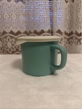 CORNINGWARE 20 oz Soup Meal Mug Pebbled Finish Seafoam Green Vent Lid Rare Color